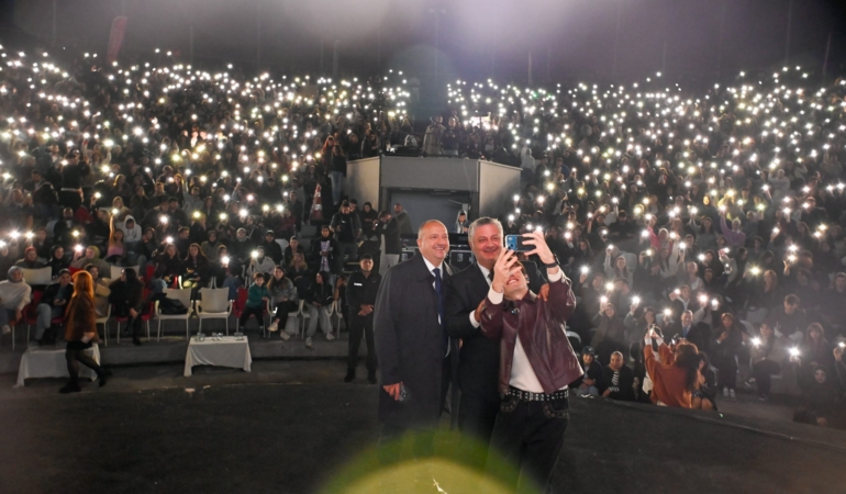 2.ULUSLARARASI YALOVA FİLM FESTİVALİ SİNEMA TUTKUNLARINA KAPILARINI AÇTI