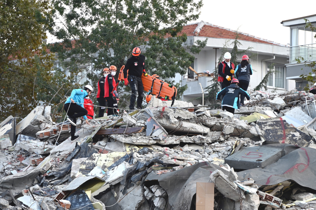 Yalova’da 7.2 Büyüklüğündeki Deprem Senaryosuyla Gerçeği Aratmayan Tatbikat Gerçekleştirildi