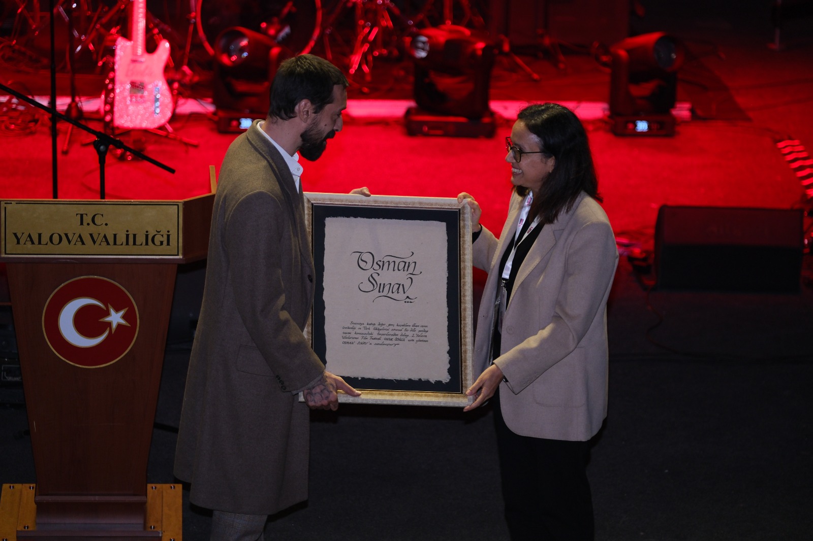 2.ULUSLARARASI YALOVA FİLM FESTİVALİ SİNEMA TUTKUNLARINA KAPILARINI AÇTI