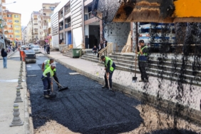 YALOVA BELEDİYESİ, DOĞAN SOKAK’TA YOL KONFORUNU ARTIRIYOR 13 YALOVA BELEDİYESİ, DOĞAN SOKAK’TA YOL KONFORUNU ARTIRIYOR