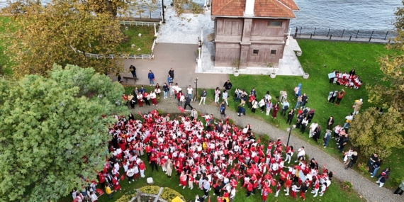 YÜRÜYEN KÖŞK’TE CUMHURİYET BAYRAMI YOĞUNLUĞU 12 YÜRÜYEN KÖŞK’TE CUMHURİYET BAYRAMI YOĞUNLUĞU