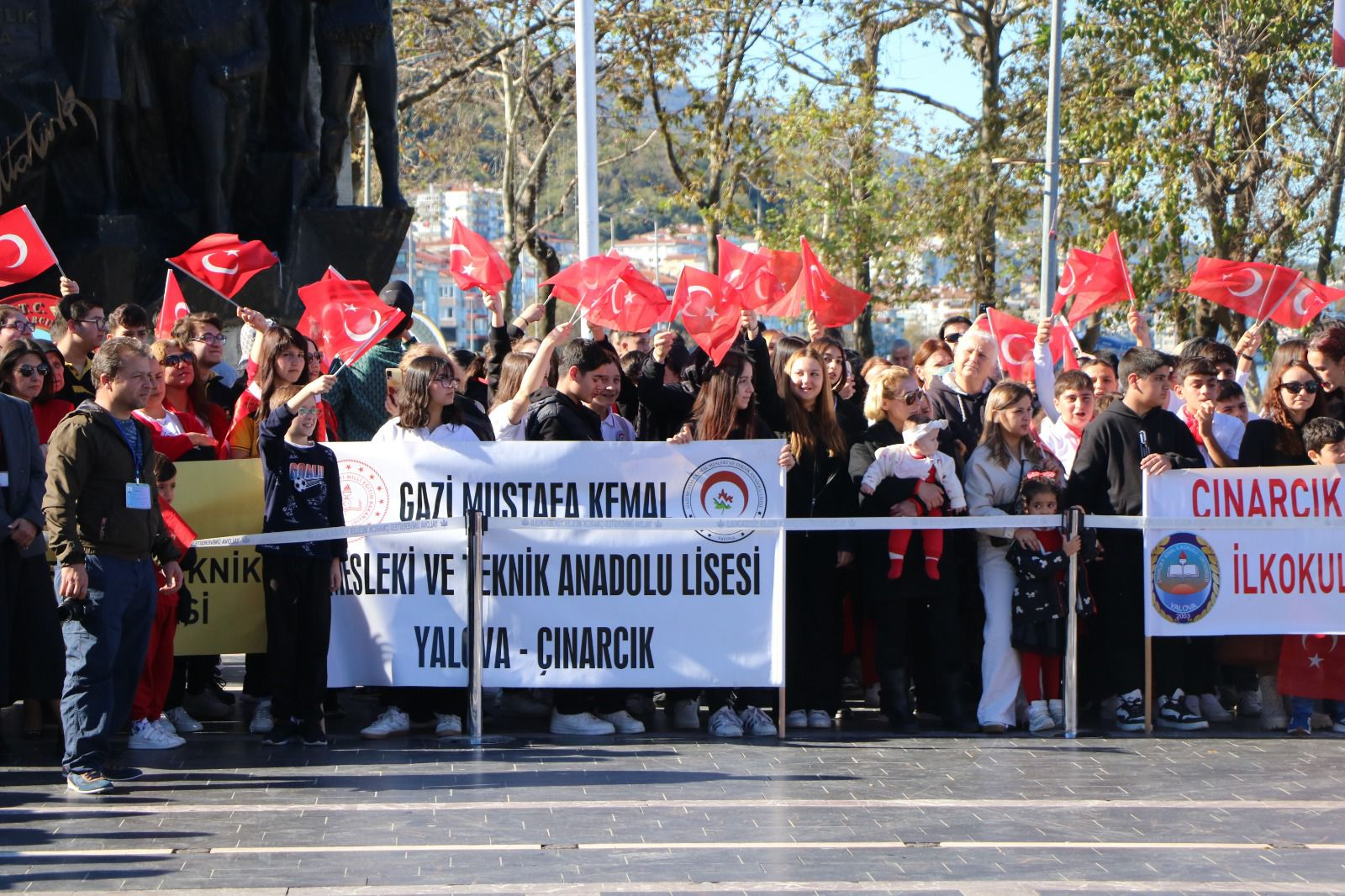 ÇINARCIK’TA CUMHURİYET BAYRAMI KUTLAMALARI