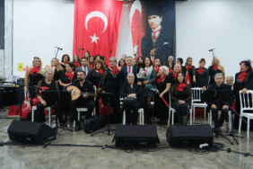 ÇİFTLİKKÖY’DE CUMHURİYET KONSERİ YAPILDI 14 ÇİFTLİKKÖY’DE CUMHURİYET KONSERİ YAPILDI