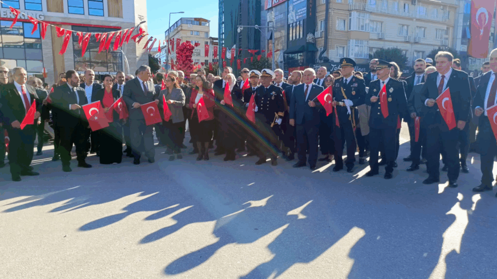 Cumhuriyet Bayramı Yalova’da Coşkuyla Kutlandı