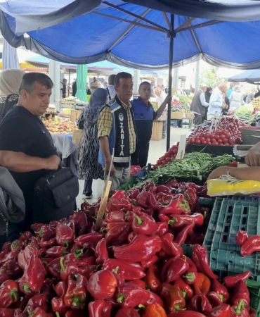YALOVA BELEDİYESİ HÂL MÜDÜRLÜĞÜ’NDEN PAZAR YERİNDE FATURA VE BELGE DENETİMİ