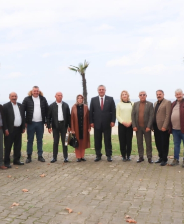 BAŞKAN GÜREL MERKEZ MAHALLE MUHTARI İLE BİR ARAYA GELDİ