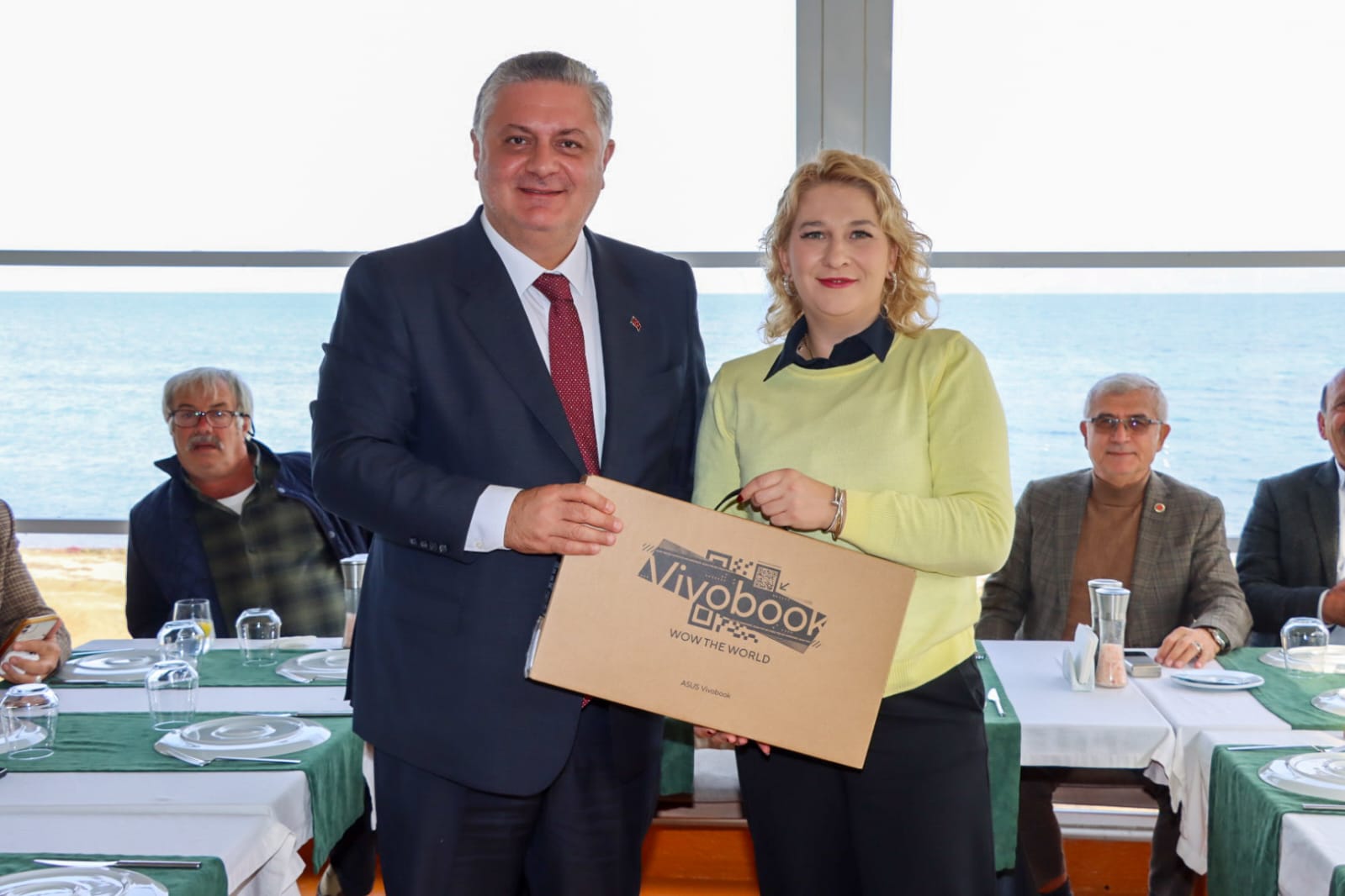 BAŞKAN GÜREL MERKEZ MAHALLE MUHTARI İLE BİR ARAYA GELDİ 4 BAŞKAN GÜREL MERKEZ MAHALLE MUHTARI İLE BİR ARAYA GELDİ