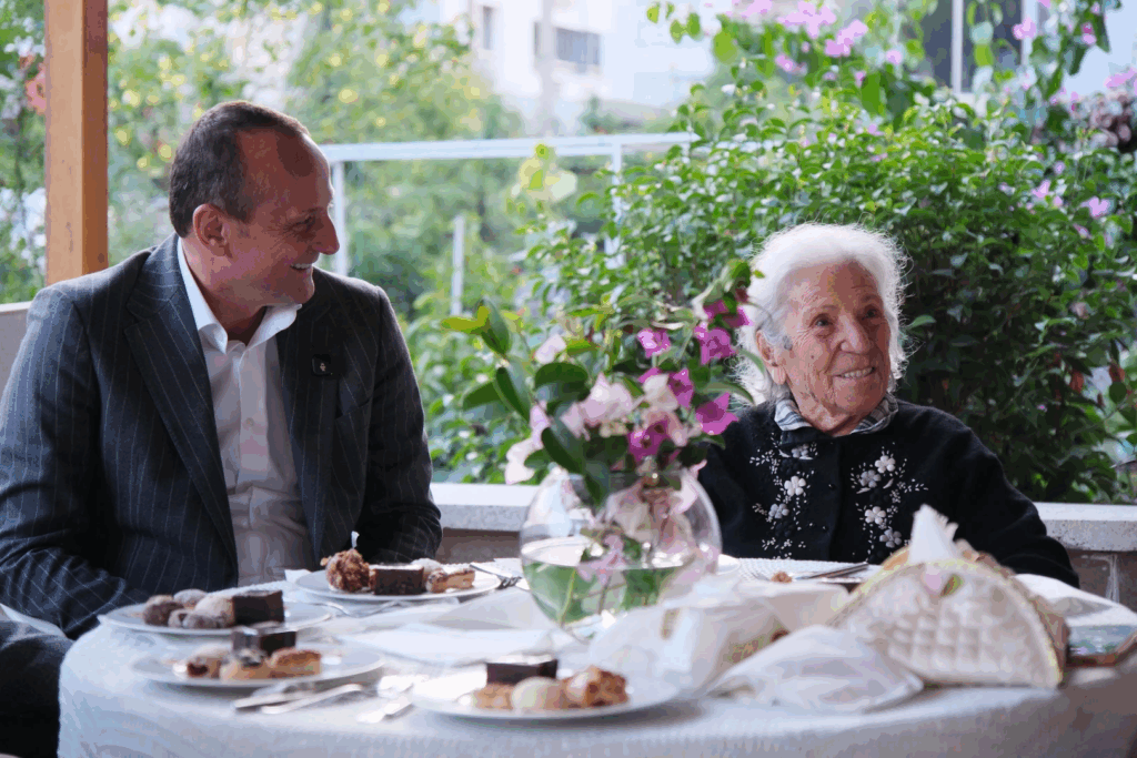 BAŞKAN YELE ÇİFTLİKKÖY’ÜN ASIRLIK ÇINARLARIYLA BULUŞTU