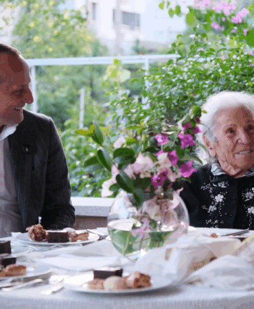 BAŞKAN YELE ÇİFTLİKKÖY’ÜN ASIRLIK ÇINARLARIYLA BULUŞTU