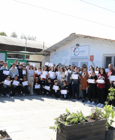 ÖĞRENCİLER ÇİFTLİKKÖY’DE CAN DOSTLARLA BULUŞTU