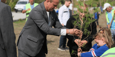ÇİFTLİKKÖY’DE FİDANLAR ‘YEŞİL VATAN’ İÇİN DİKİLDİ