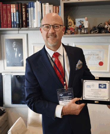 Beyin ve Sinir Cerrahisi Uzmanı Op. Dr. Onur Kulaksızoğlu, İTÜ’de “Super Ager” Konseptini Anlattı