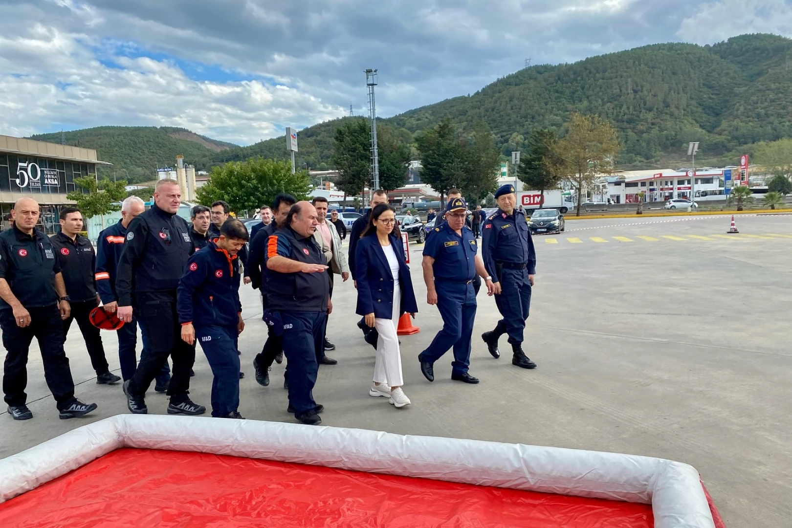 ÇİFTLİKKÖY’DE BÜYÜK TATBİKAT KÜLTÜR MERKEZİ’NDEN TAKİP EDİLDİ