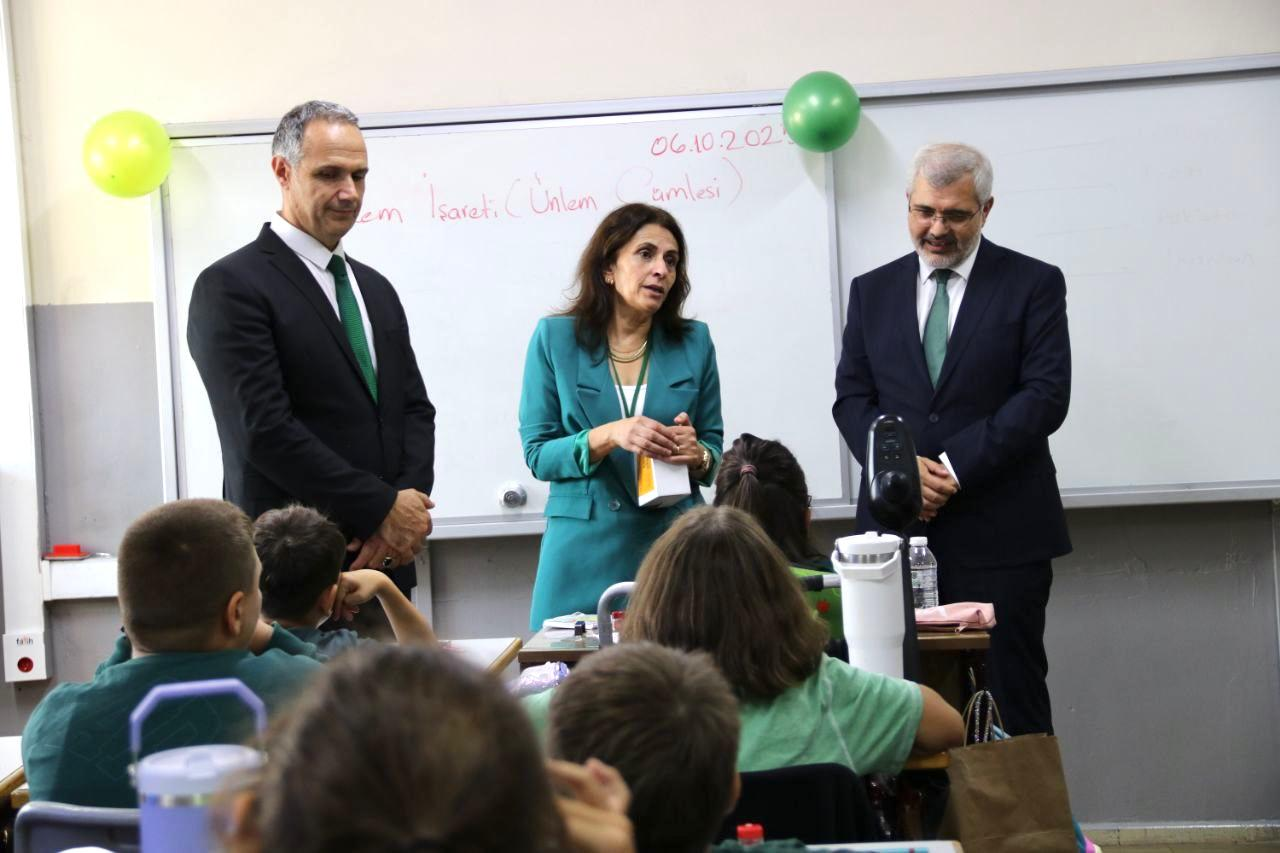 İL MİLLİ EĞİTİM MÜDÜRÜ AYTEKİN YILMAZ’DAN CP FARKINDALIK GÜNÜ’NDE ANLAMLI ZİYARET