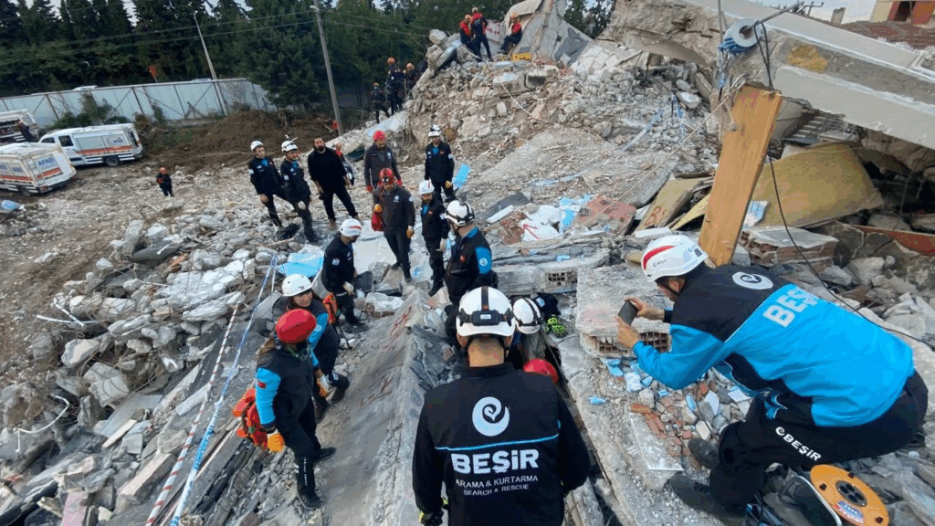 YALOVA’DA 7.2 BÜYÜKLÜĞÜNDE DEPREM TATBİKATI GERÇEKLEŞTİRİLDİ