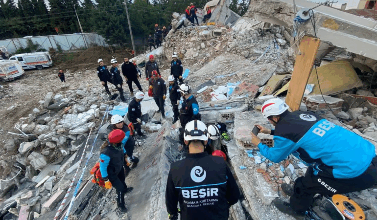 YALOVA’DA 7.2 BÜYÜKLÜĞÜNDE DEPREM TATBİKATI GERÇEKLEŞTİRİLDİ