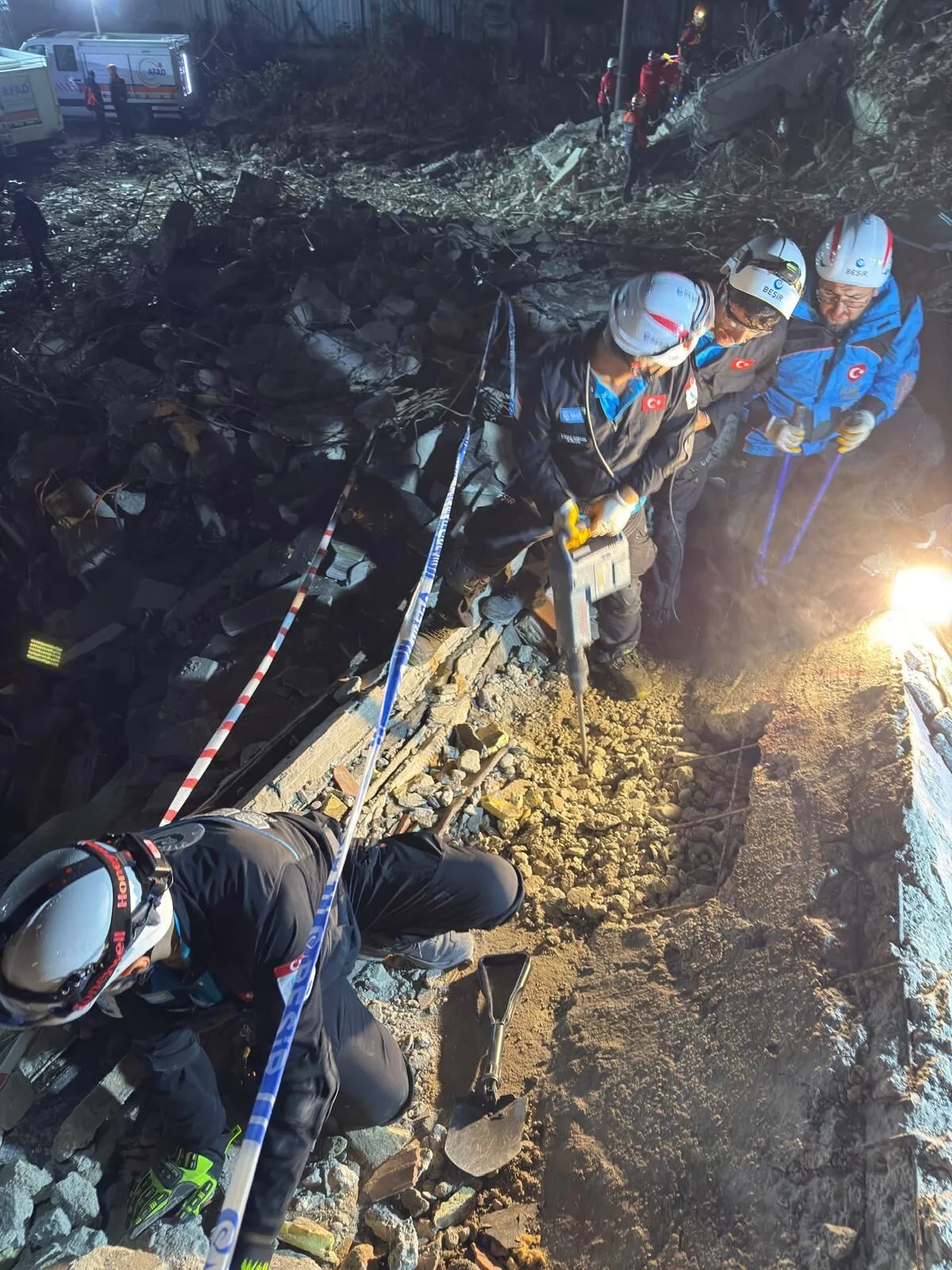YALOVA’DA 7.2 BÜYÜKLÜĞÜNDE DEPREM TATBİKATI GERÇEKLEŞTİRİLDİ