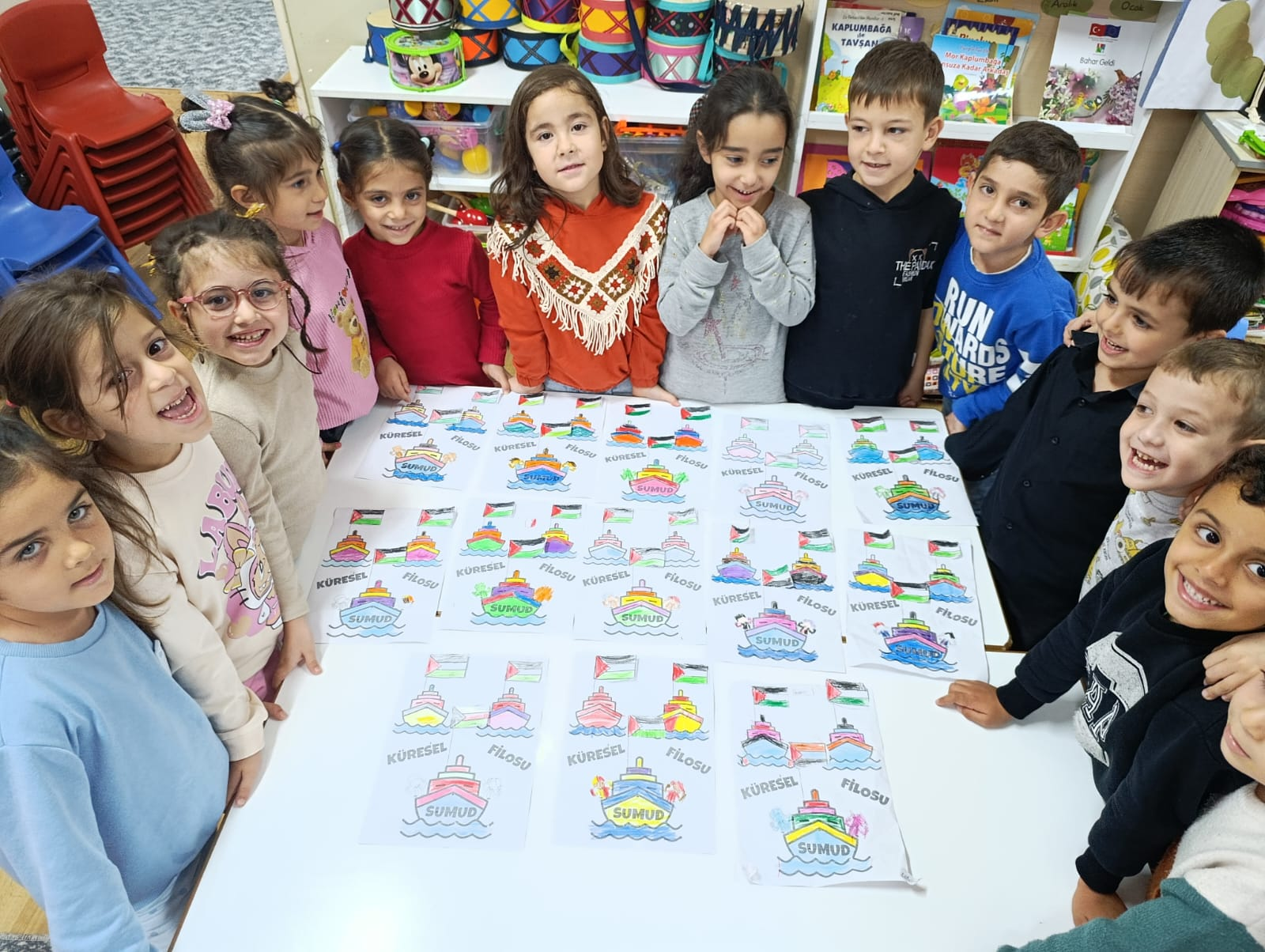 YALOVA’DA ÖĞRENCİLER FİLİSTİN İÇİN TEK YÜREK OLDU