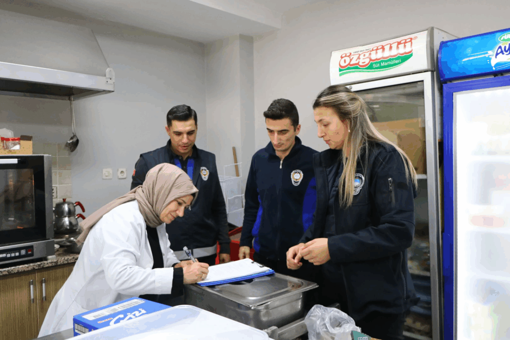 ÇİFTLİKKÖY’DE OKULLARA ZABITADAN HİJYEN DENETİMİ