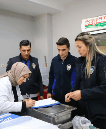 ÇİFTLİKKÖY’DE OKULLARA ZABITADAN HİJYEN DENETİMİ