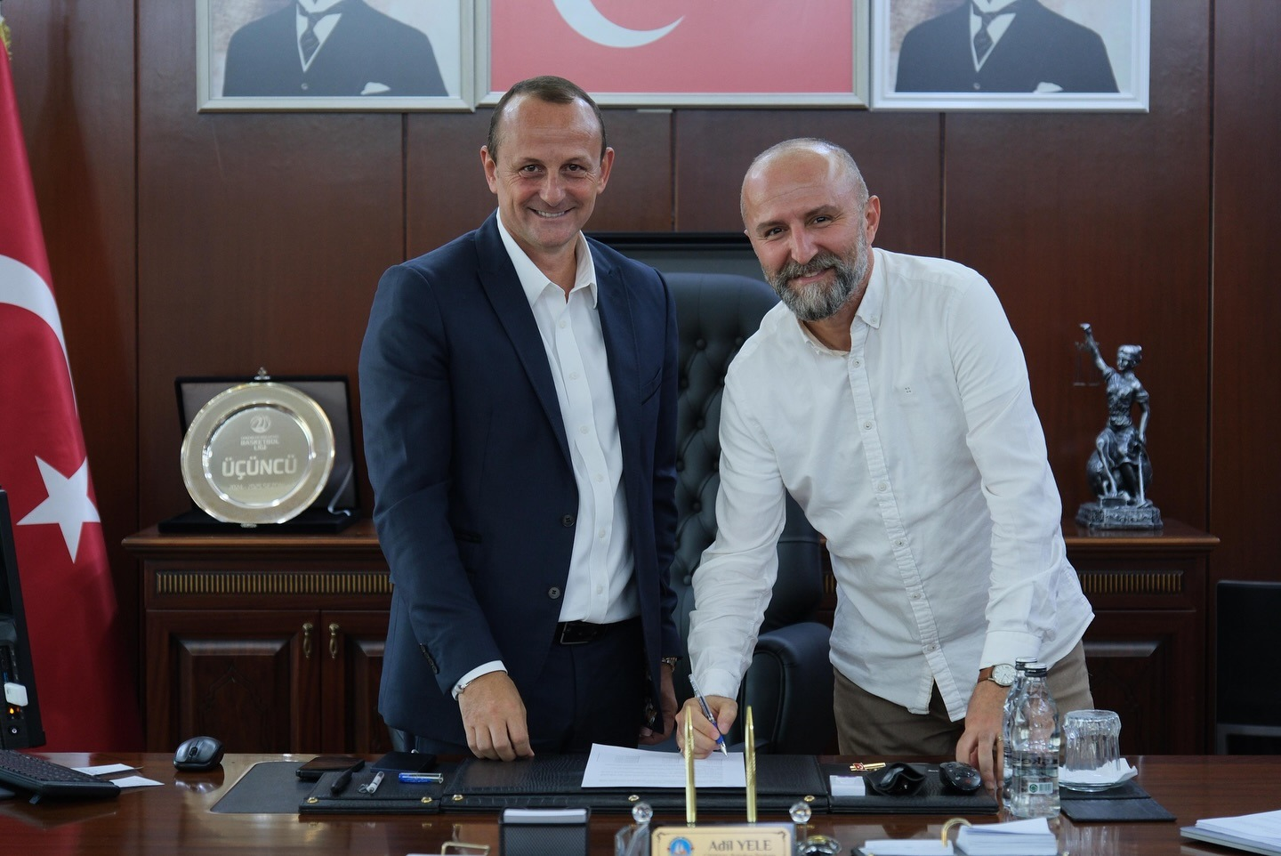 ÇİFTLİKKÖY BELEDİYE’DEN BASKETBOLDA İMZA ŞOV