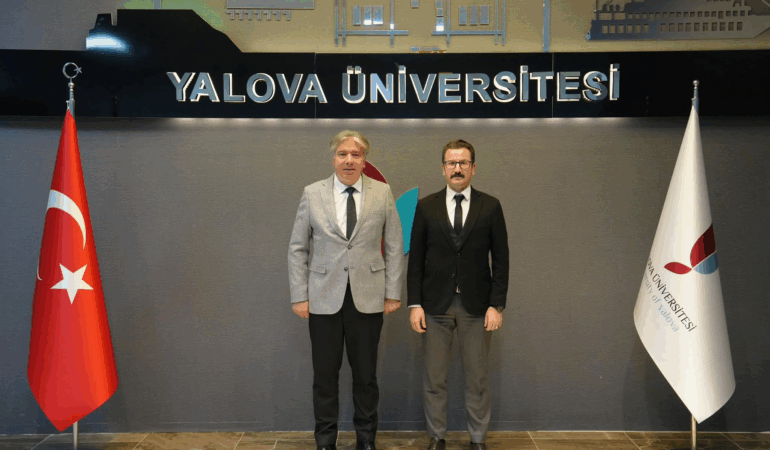 Yalova İdare Mahkemesi Başkanından Rektör Bahçekapılı’ya Ziyaret 1 Yalova İdare Mahkemesi Başkanından Rektör Bahçekapılı’ya Ziyaret