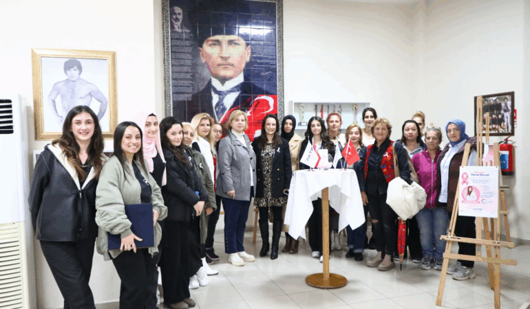 ÇİFTLİKKÖY’DE MEME KANSERİ SEMİNERİ YAPILDI