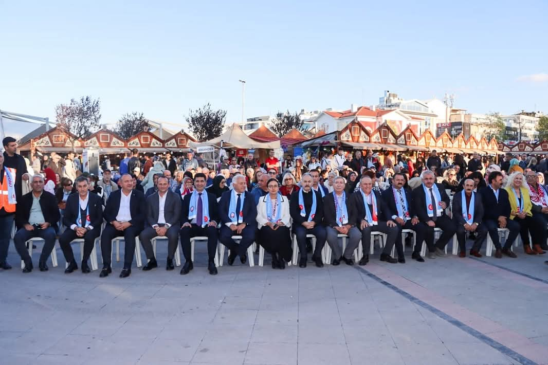 Yalova’da “Horondan Halaya Kültür ve Yöresel Renkler Festivali” Coşkusu Yaşandı