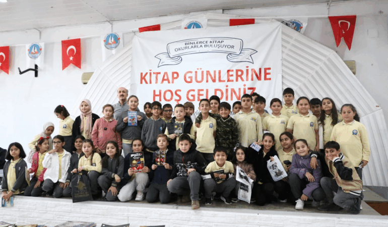 ÇİFTLİKKÖY'DE 3. KİTAP GÜNLERİ BAŞLADI
