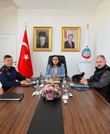 Yalova'da Asayiş ve Güvenlik Değerlendirme Toplantısı Canlı Yayınla Gerçekleştirildi