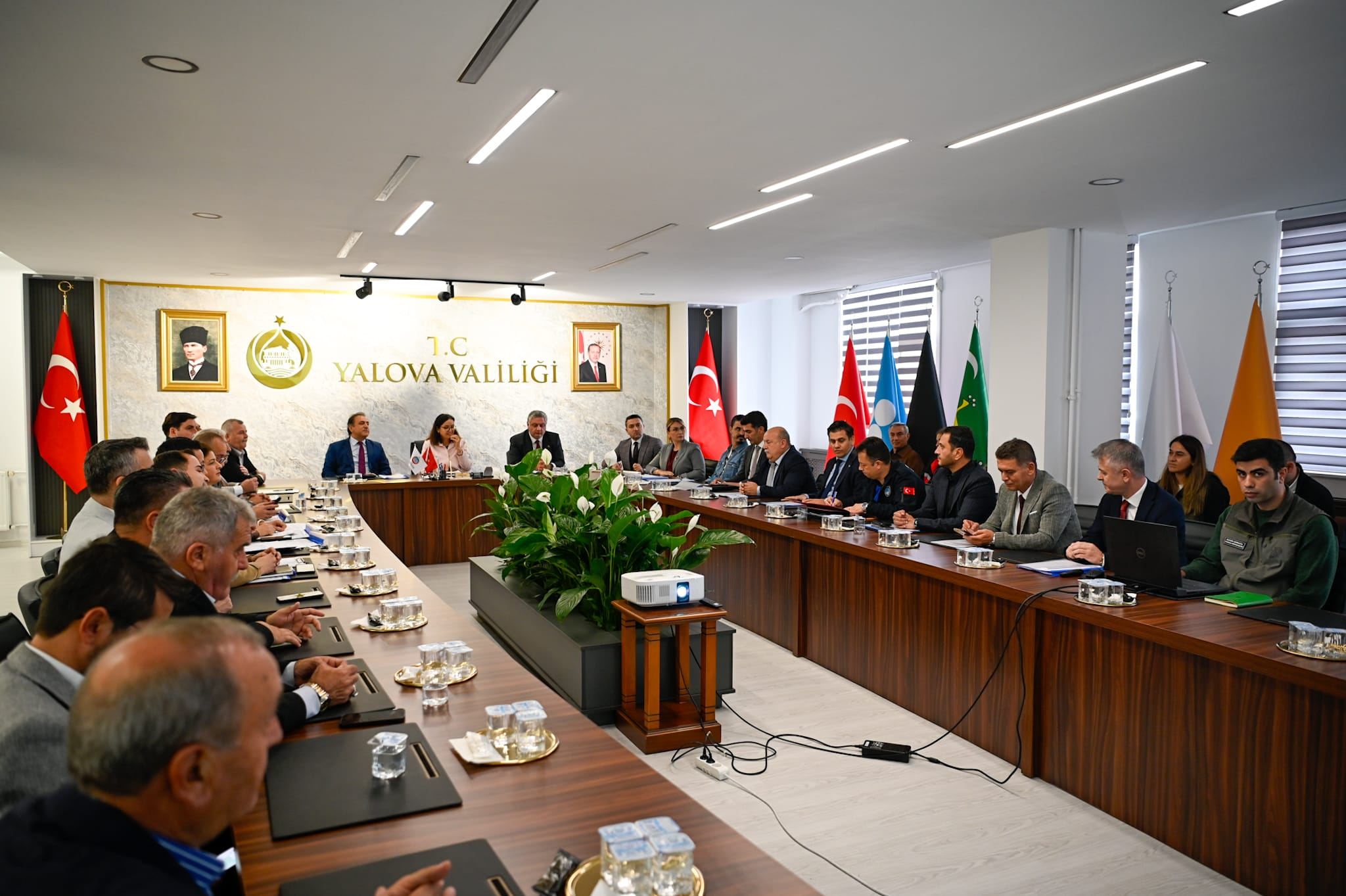 Yalova’da Sahipsiz Hayvanlarla İlgili Önemli Toplantı: Yeni Kararlar Alındı