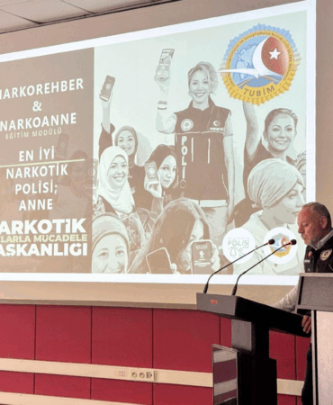 YALOVA’DA ASKERİ PERSONELE “NARKOREHBER & NARKOANNE” EĞİTİMİ VERİLDİ