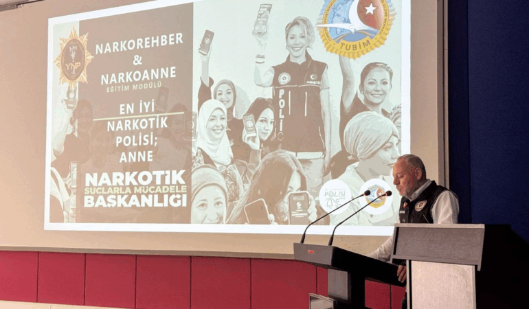 YALOVA’DA ASKERİ PERSONELE “NARKOREHBER & NARKOANNE” EĞİTİMİ VERİLDİ