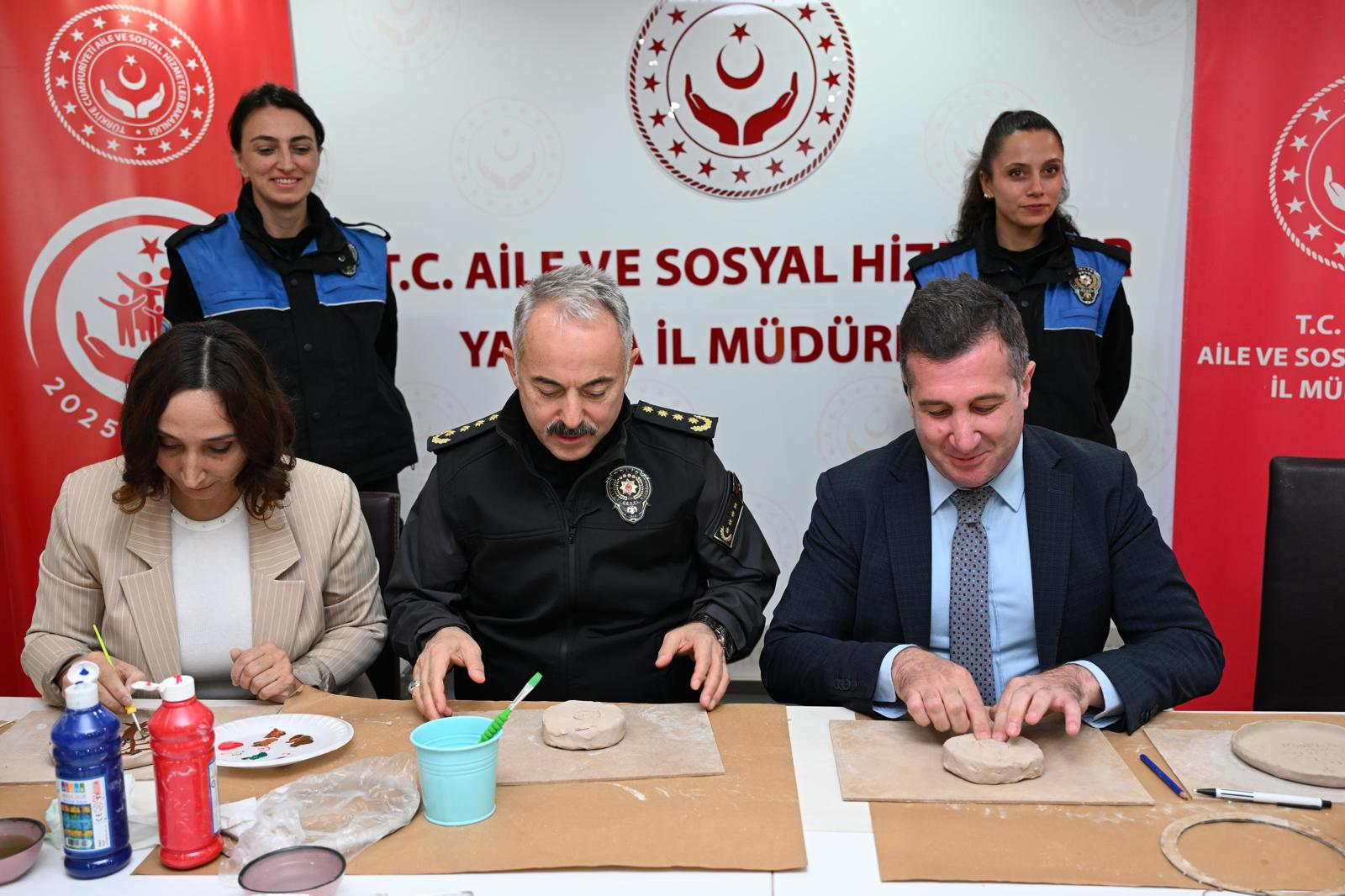 Yalova’da “Ailemle Seramik Atölyesi” ile Aile Bağları Sanatla Güçlendi
