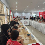 Yalova’da “Ailemle Seramik Atölyesi” ile Aile Bağları Sanatla Güçlendi 14 Yalova’da “Ailemle Seramik Atölyesi” ile Aile Bağları Sanatla Güçlendi