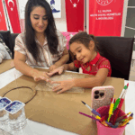 Yalova’da “Ailemle Seramik Atölyesi” ile Aile Bağları Sanatla Güçlendi 15 Yalova’da “Ailemle Seramik Atölyesi” ile Aile Bağları Sanatla Güçlendi