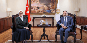 YALOVA MİLLETVEKİLİ MELİHA AKYOL’DAN DİYANET İŞLERİ BAŞKANI PROF. DR. SAFİ ARPAGUŞ’A HAYIRLI OLSUN ZİYARETİ