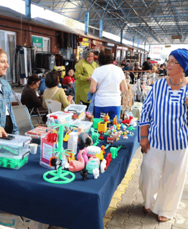 ÇİFTLİKKÖY’DE KADIN EL EMEĞİ PAZARI’NA YOĞUN İLGİ