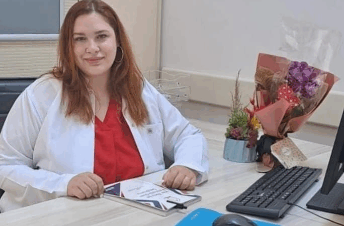 DÜNYA MENOP0Z GÜNÜ’NDE ALTINOVA DEVLET HASTANESİ’NDEN BİLİNÇLENDİRME MESAJI