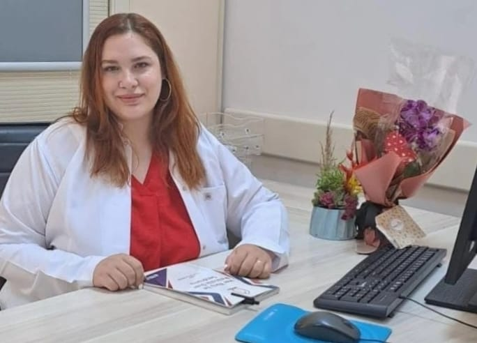 DÜNYA MENOP0Z GÜNÜ’NDE ALTINOVA DEVLET HASTANESİ’NDEN BİLİNÇLENDİRME MESAJI