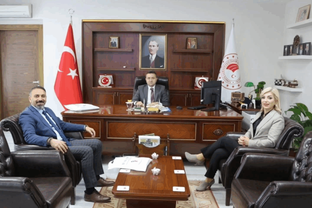 UZMANLAR KOLEJİ’NDEN YALOVA İL TARIM VE ORMAN MÜDÜRÜNE HAYIRLI OLSUN ZİYARETİ