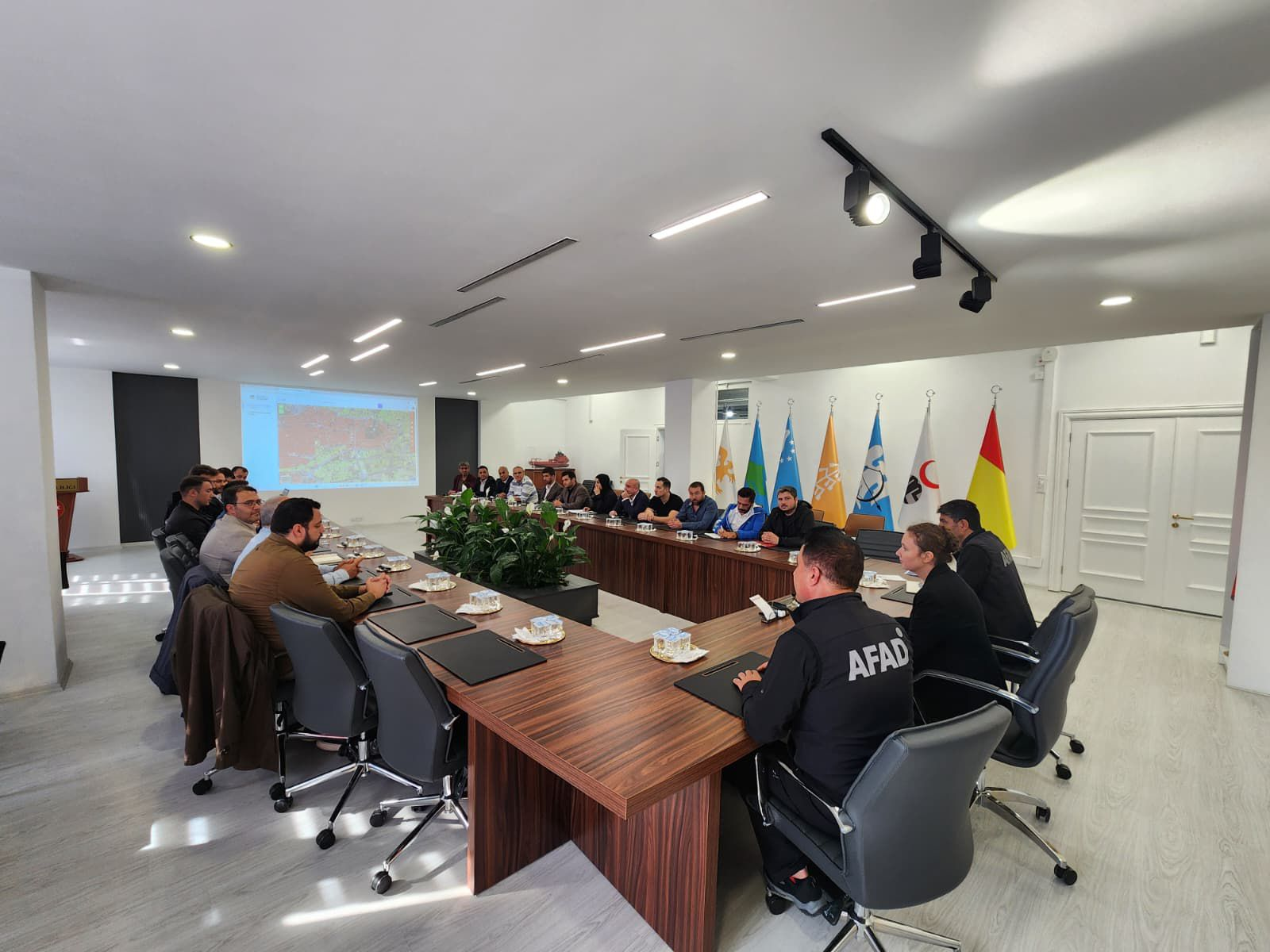 YALOVA’DA YAPI ENVANTERİ ÇALIŞMASI TOPLANTISI GERÇEKLEŞTİRİLDİ