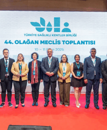 Altınova Belediyesi’ne Sağlıklı Kentler Birliği’nden Altın Ödül!