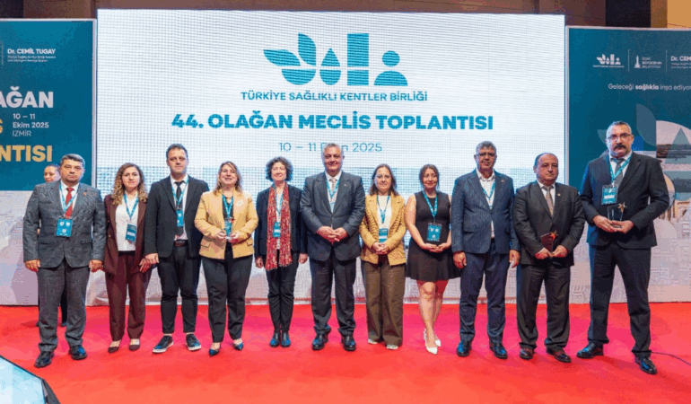 Altınova Belediyesi’ne Sağlıklı Kentler Birliği’nden Altın Ödül!