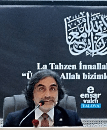 Prof. Dr. Halis Aydemir’den Yalova’da “Gazze Ekseninde İslam Ahlakı” Konferansı