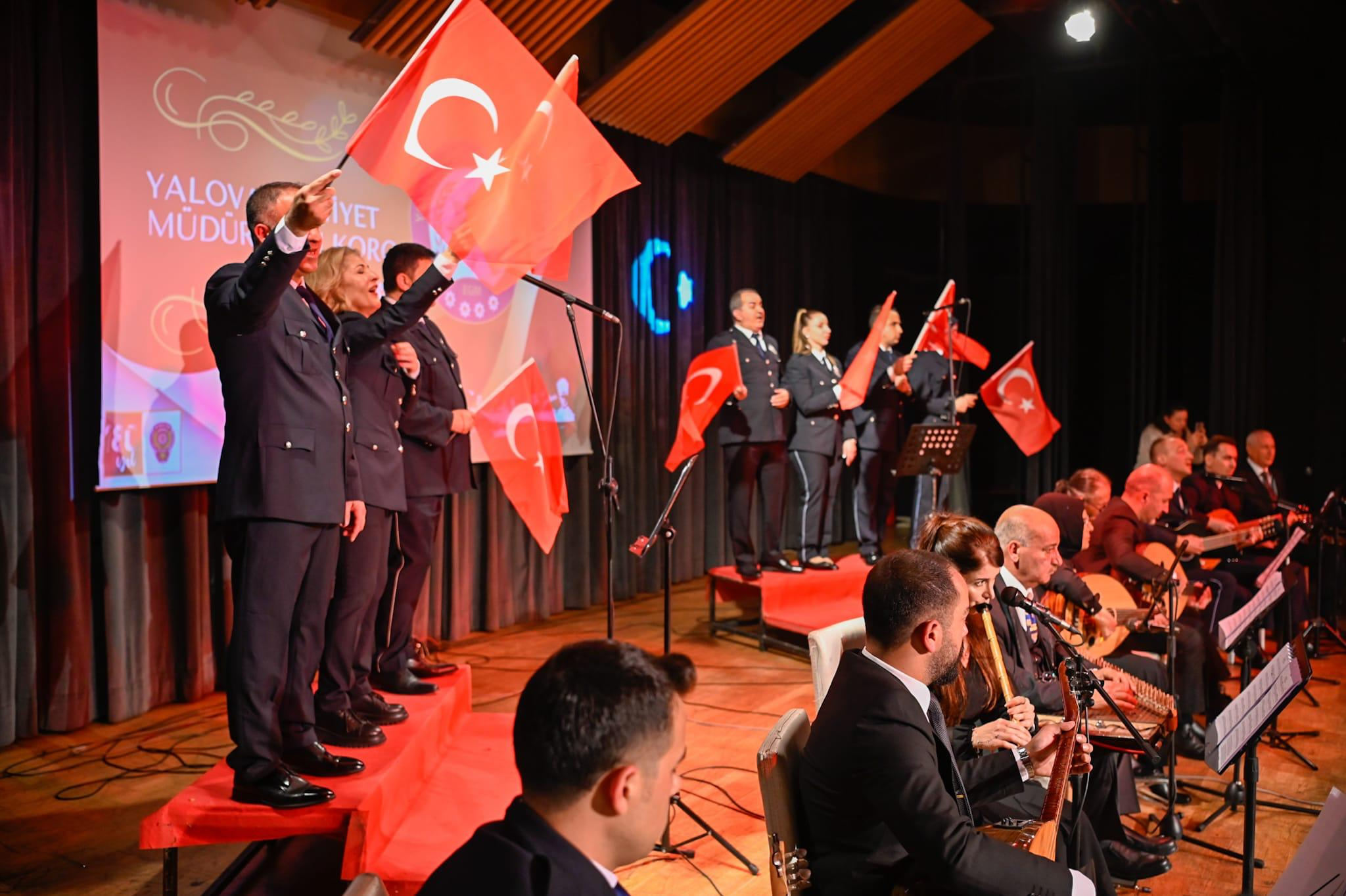 Görevde Ciddiyet, Sanatta İncelik! Polis Korosu Yalova’da Unutulmaz Bir Geceye İmza Attı