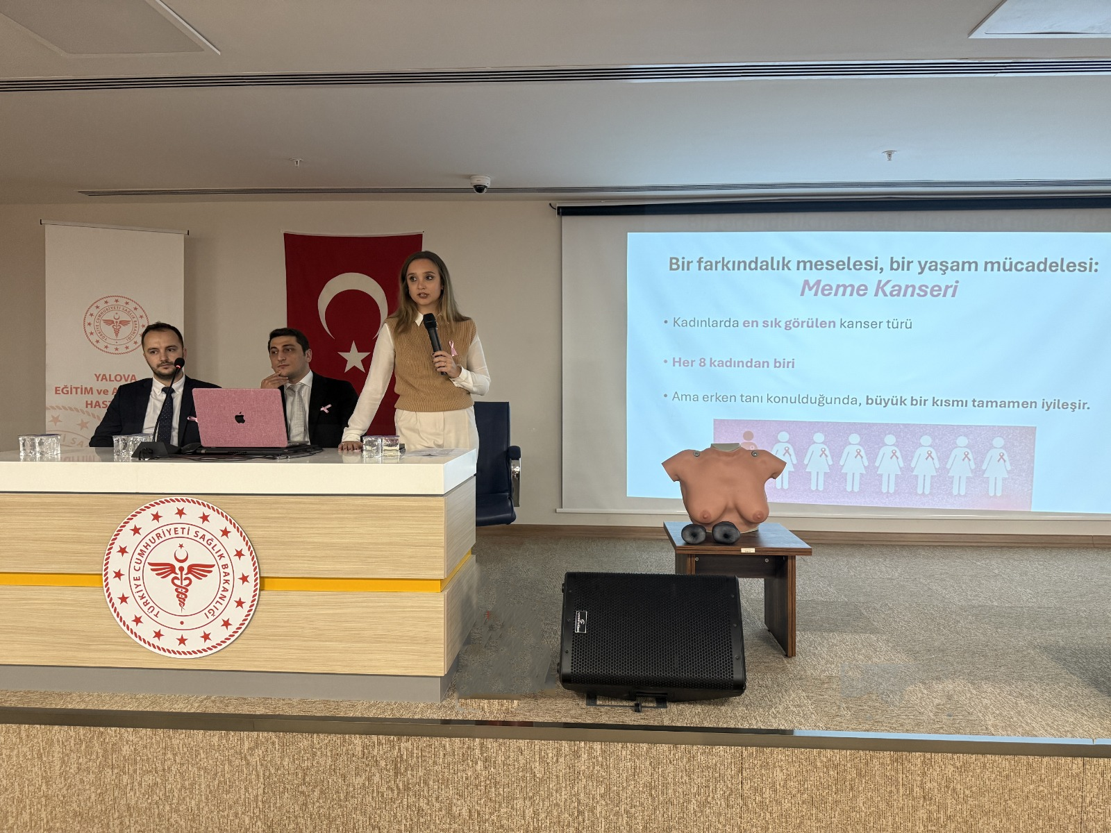 Yalova Eğitim ve Araştırma Hastanesi’nde Meme Kanseri Farkındalık Semineri Düzenlendi