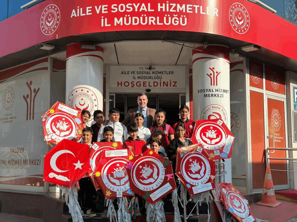 2025 AİLE YILI KAPSAMINDA “GÖKYÜZÜNE AİLE BAĞLARIMIZI UÇURALIM” UÇURTMA ETKİNLİĞİ GERÇEKLEŞTİRİLDİ