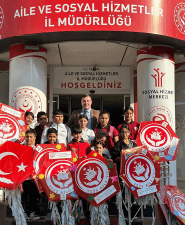 2025 AİLE YILI KAPSAMINDA “GÖKYÜZÜNE AİLE BAĞLARIMIZI UÇURALIM” UÇURTMA ETKİNLİĞİ GERÇEKLEŞTİRİLDİ