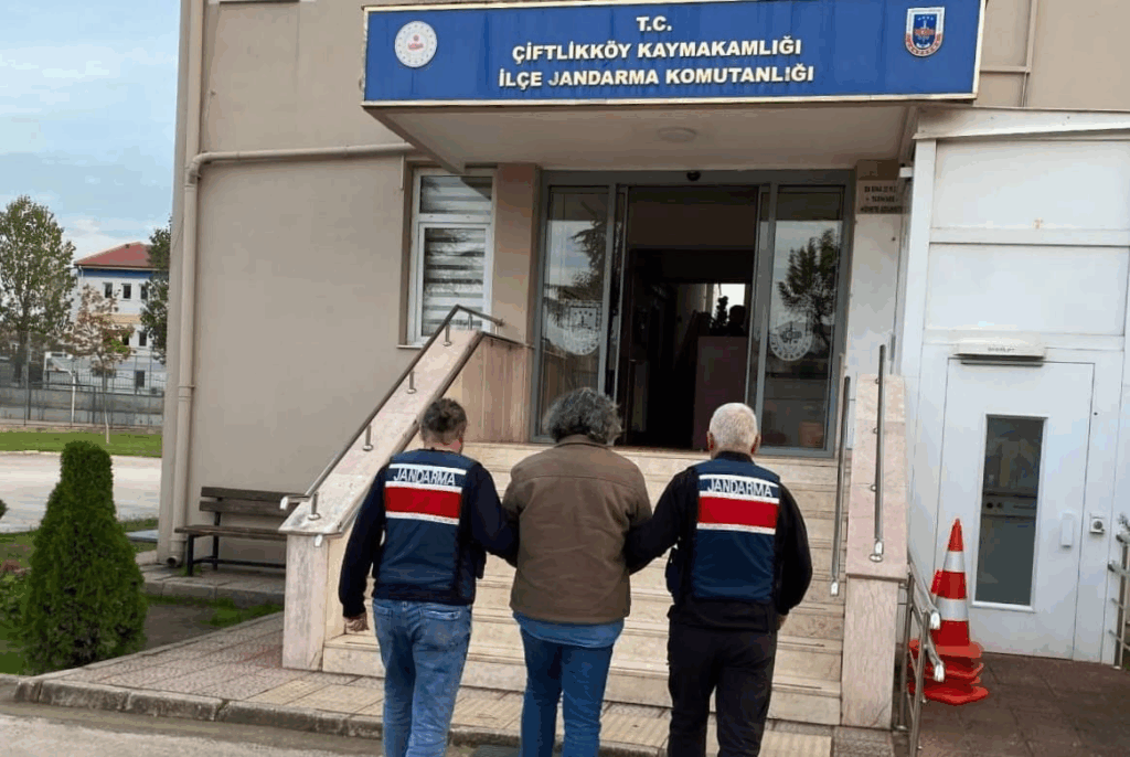 YALOVA’DA FETÖ ÜYESİ HÜKÜMLÜ YAKALANDI